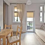 شقة فندقية Apartamenty Leszno 3*