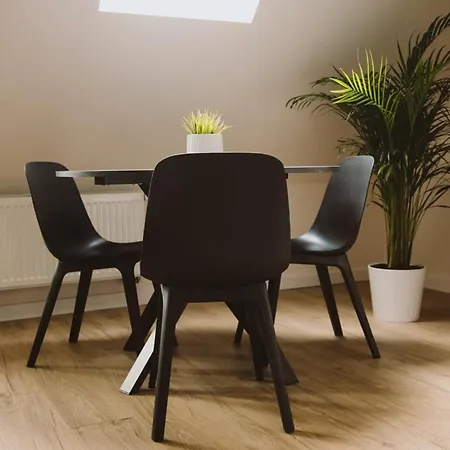 아파트호텔 Apartamenty Leszno 3*