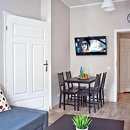 Apartamenty Leszno Apart-hotel 3*